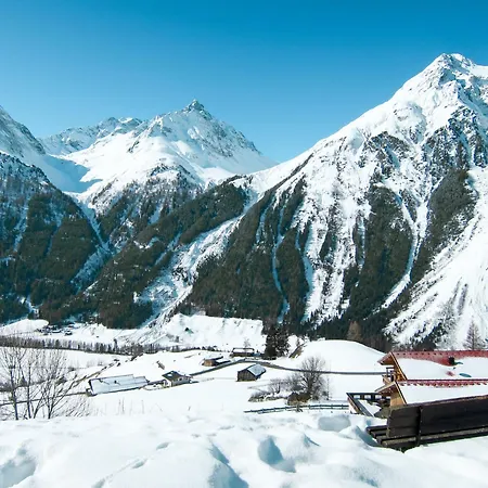 Michelle By Interhome Daire Längenfeld